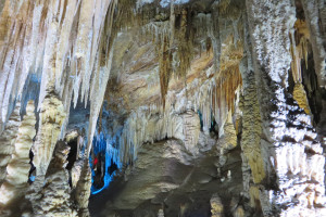 China Chongqing Snowy Jade Cave Fengdu County credit Jonathan Bowen web