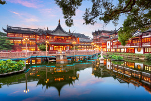 China - Shanghai - Yuyuan Garden district at night