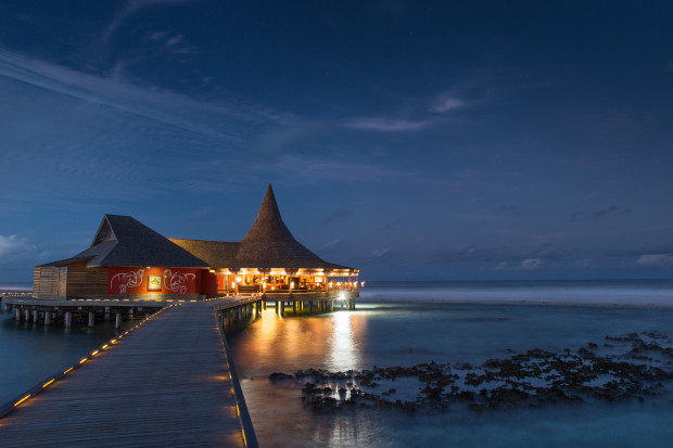 Maldives Anantara Veli Restaurant c.Anantara