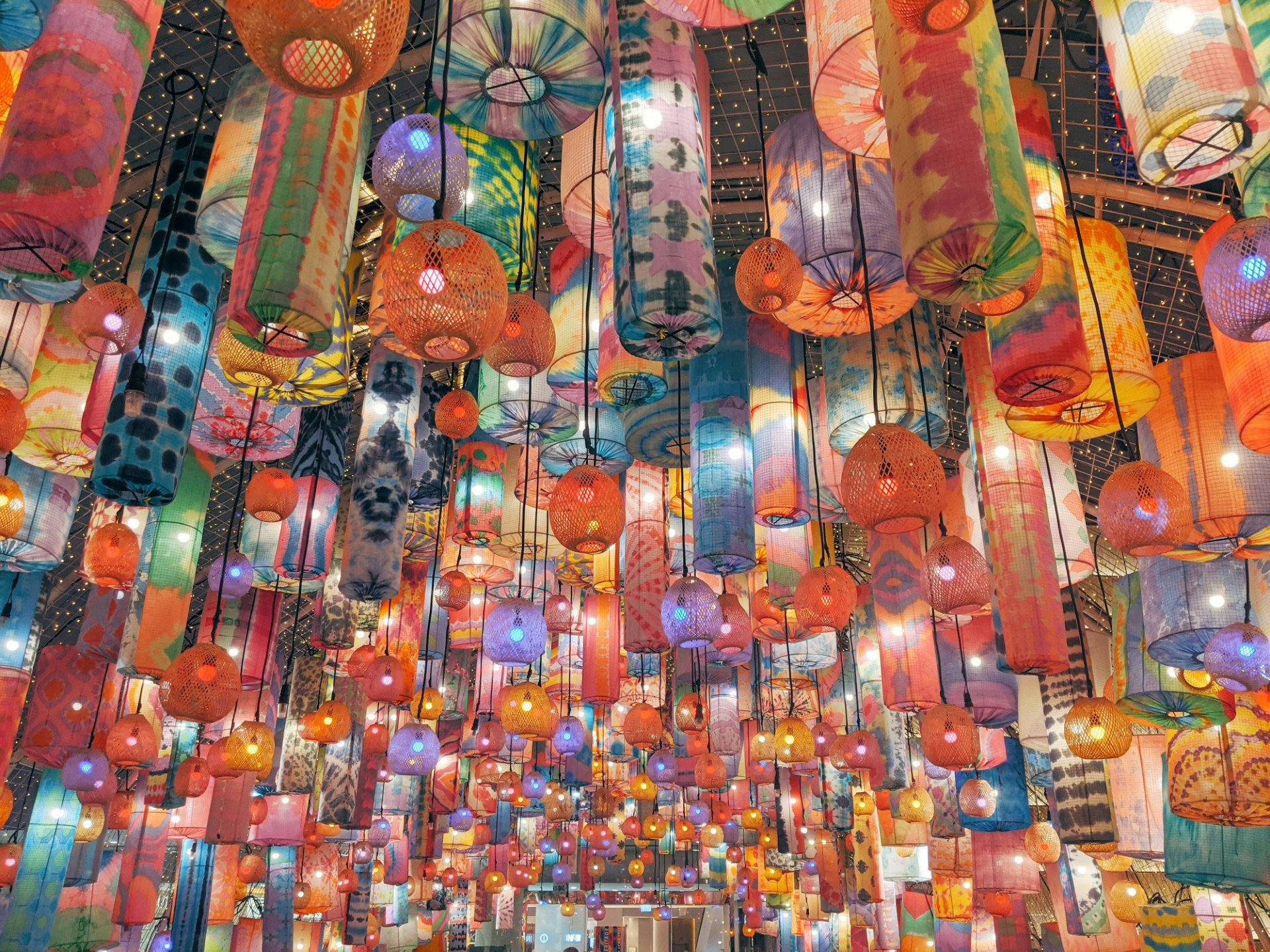 Thailand Bangkok Lanterns note thanun 56xpL9 x2A4 unsplash Photo Credit Note Thanun on Unsplash R
