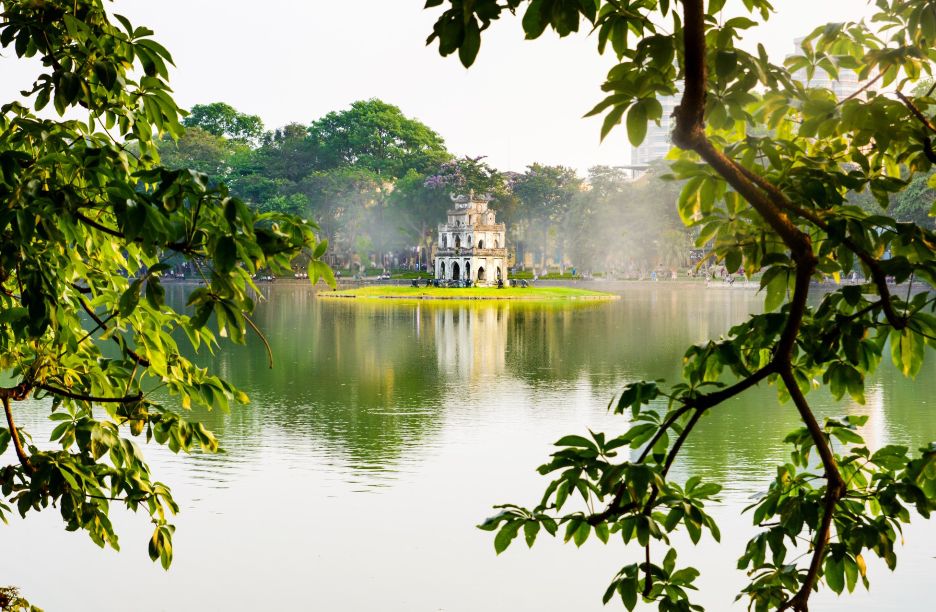 Turtle Tower in Hanoi Hoan Kiem lake in Vietnam AdobeStock 226729601 c.Creativefamily