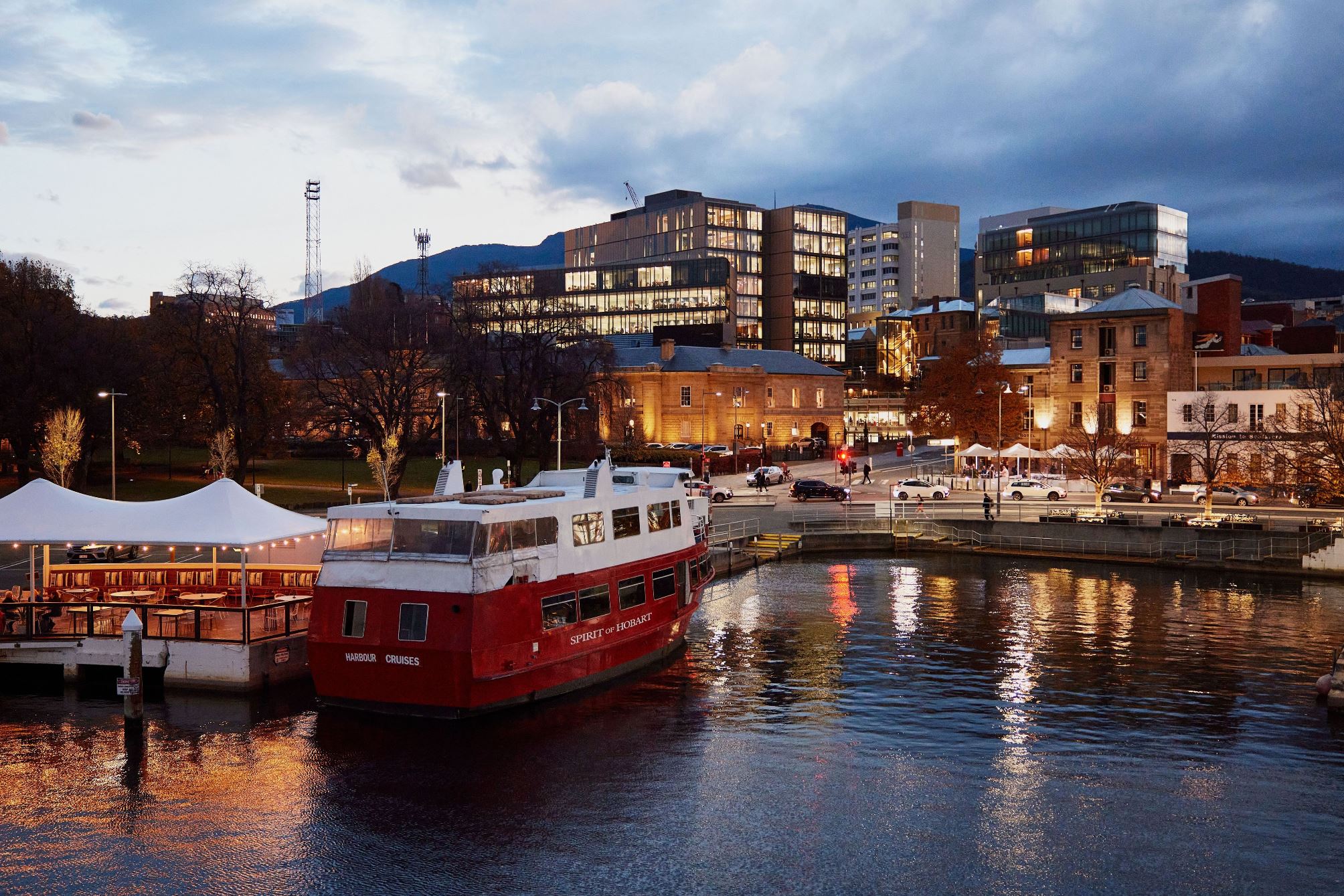 Taste of Tasmania – Gourmet Food & Wine Tour
