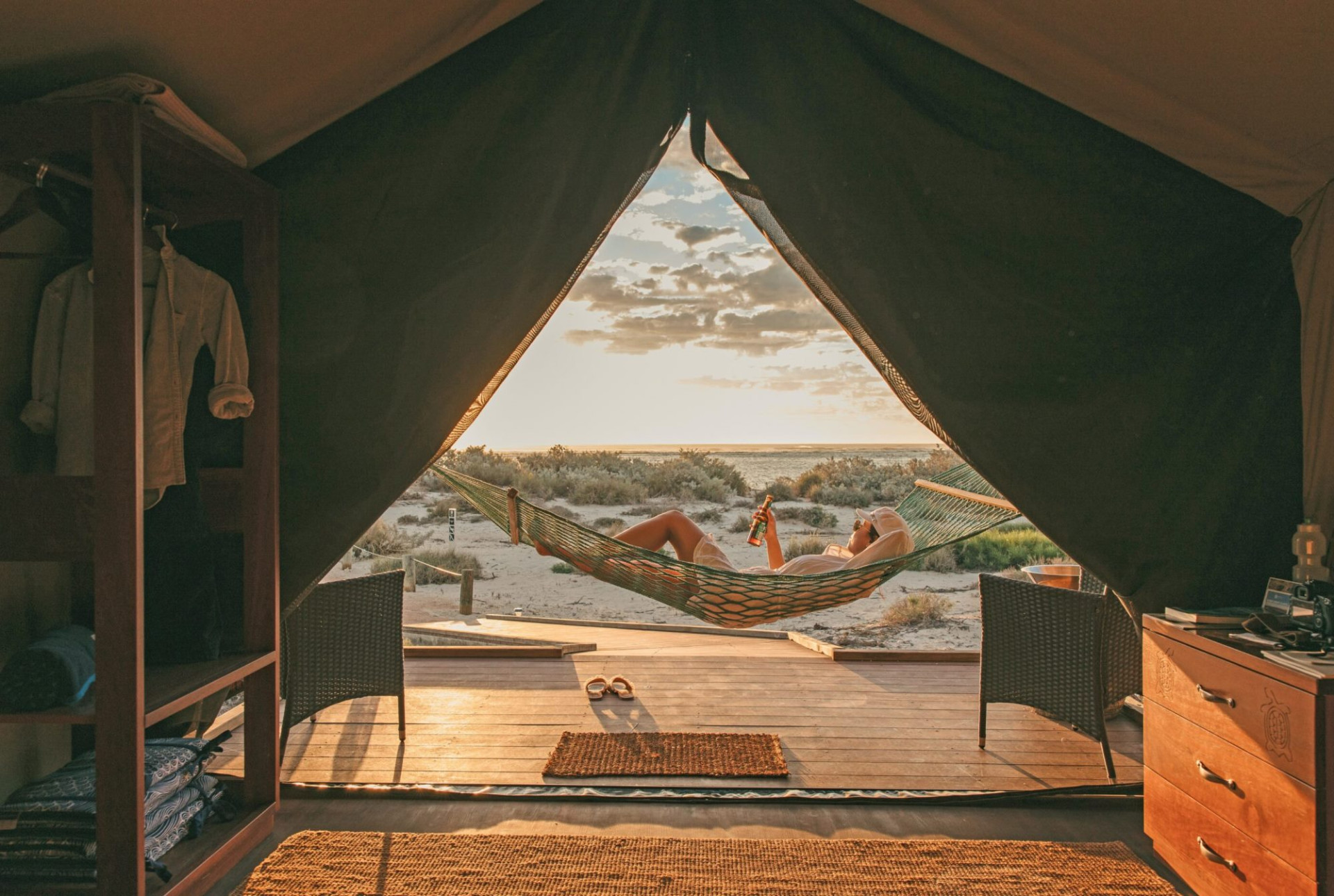 Sal Salis Ningaloo Reef Tent Hammock Relax