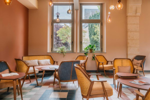 Amboise La Maison Rabelais lobby France web