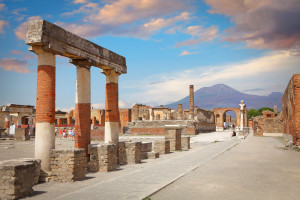 Sorrento Ruins of Pompeii and Mt Vesuvius iStock 2239118984 Credit narvikk on iStock