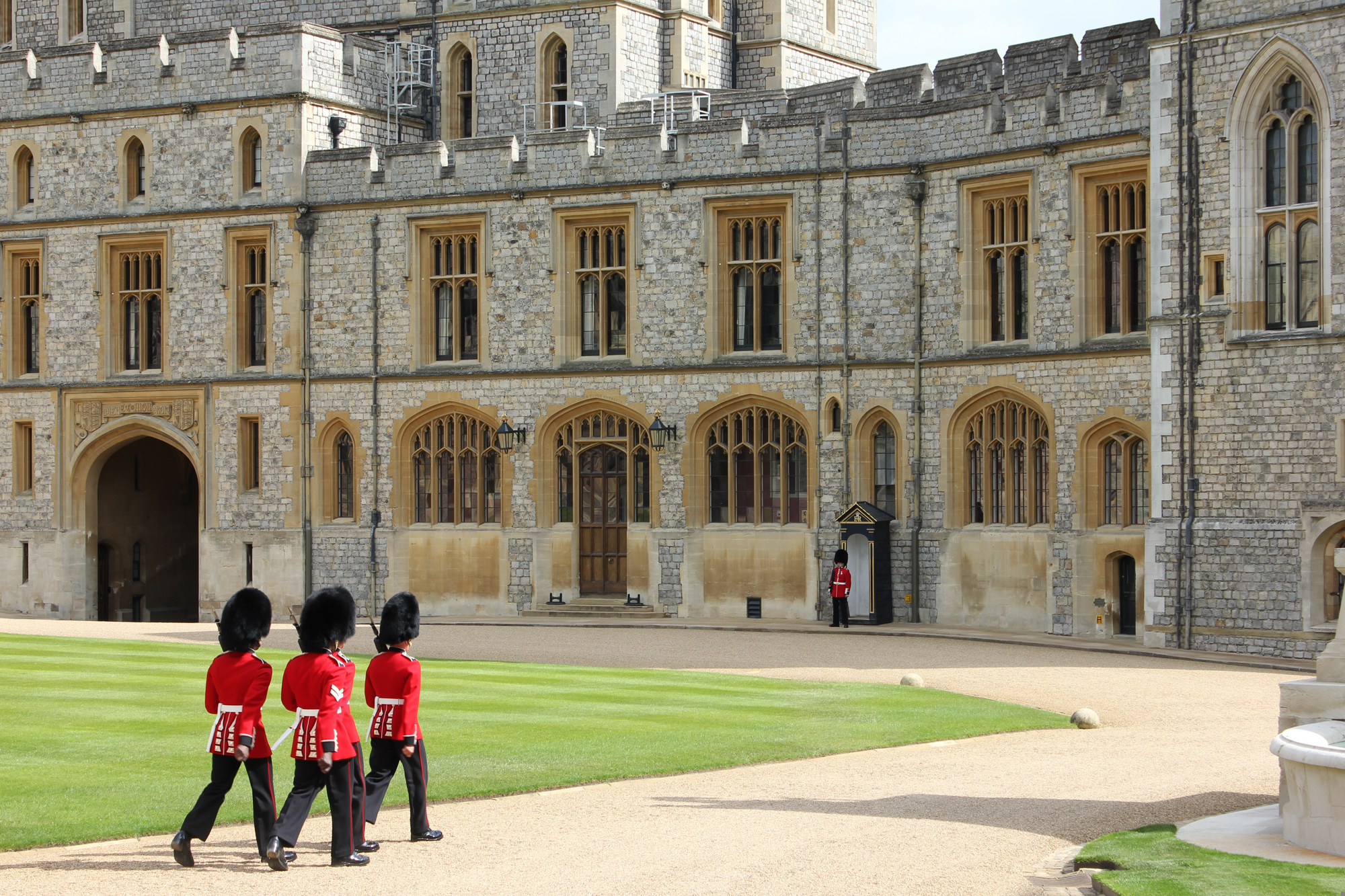 United Kingdom & France Discovery Tour - London and Paris
