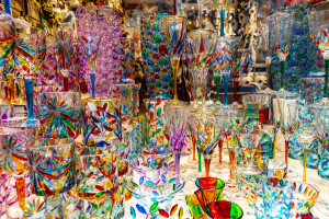 Murano glass shop iStock 1182638151 web
