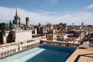 Barcelona Kimpton Vividora Hotel pool Spain web