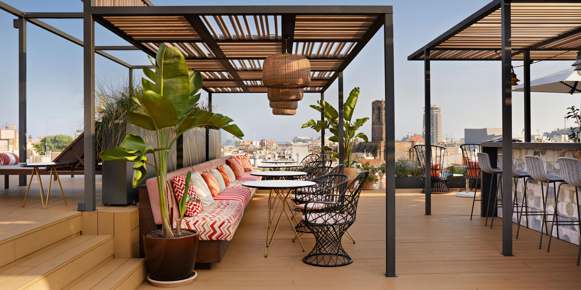 Spain Essentials - Barcelona, Granada and Seville