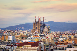 Barcelona Sagrada Famiuelia iStock 875273240 web