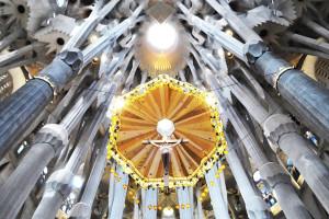 Barcelona Sagrada Famiuelia interior iStock 1334506005 web