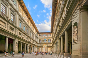 Florence Uffizi Gallery courtyard Italy iStock 1457367720 web