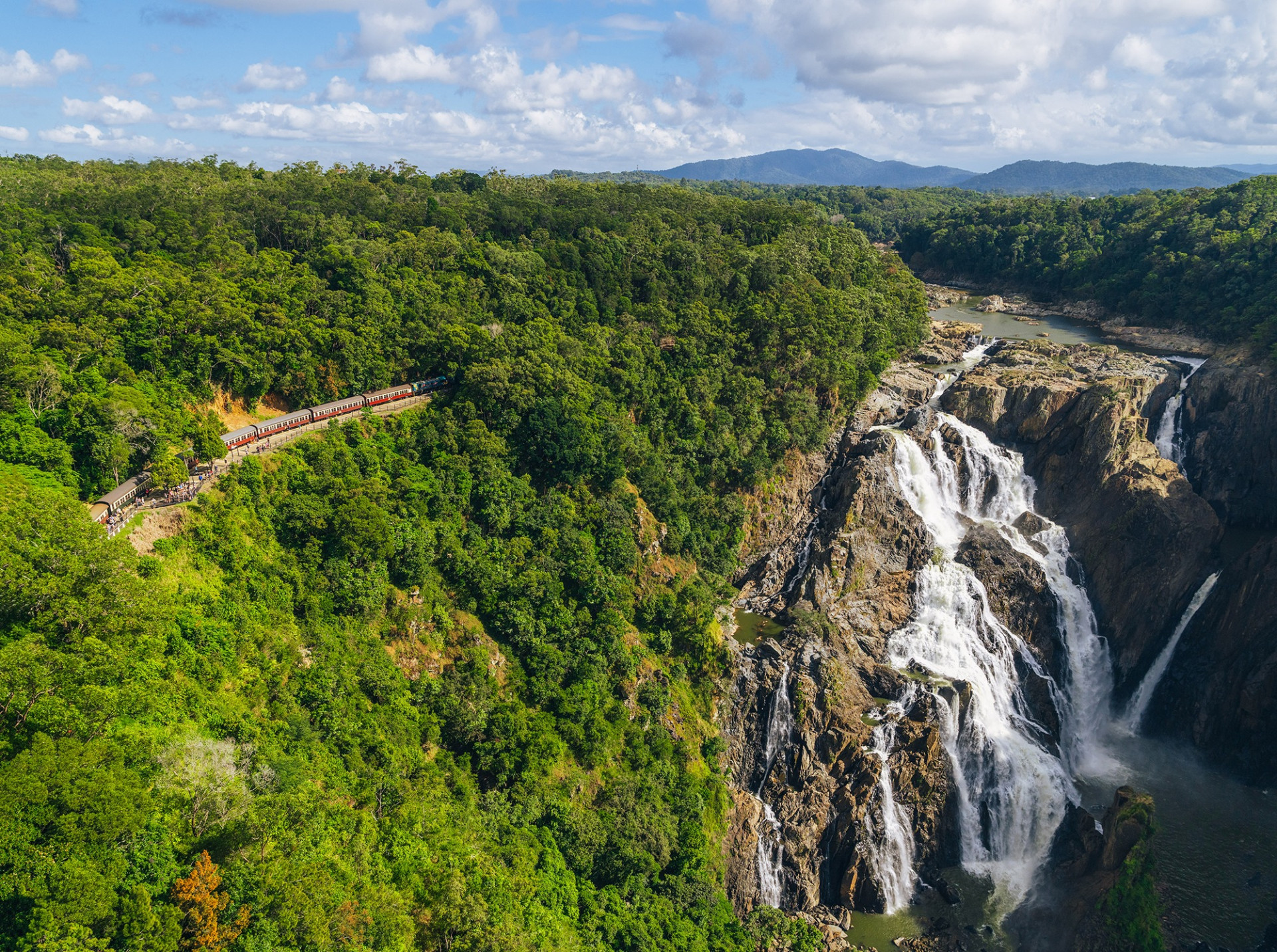 Kuranda Scenic Railway Tour, passing Barron Falls