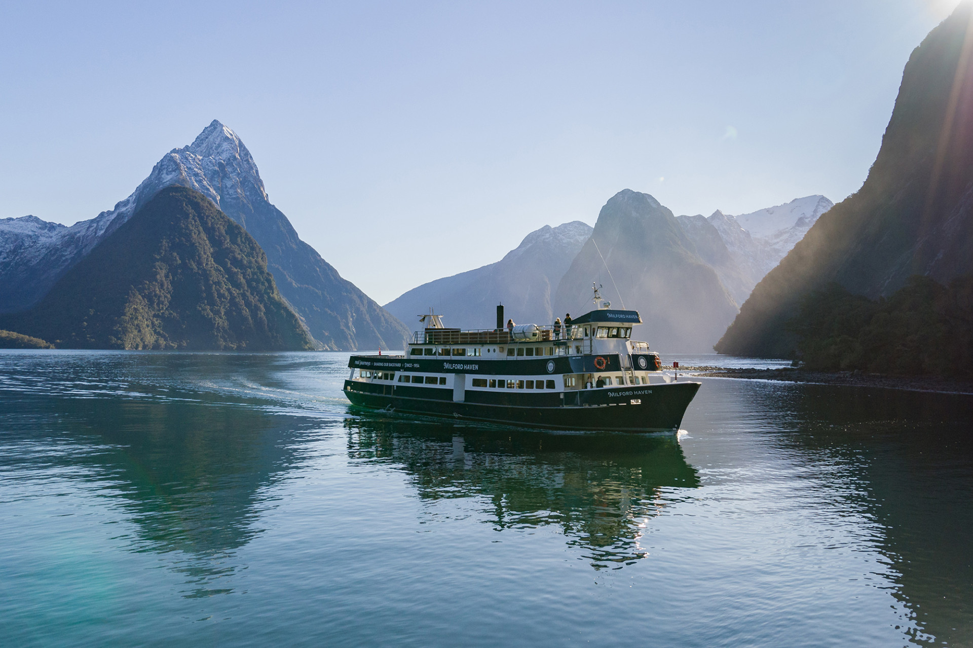 Milford Sound cruise (image: RealNZ)
