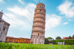 Pisa The Leaning Tower  Italy AdobeStock AdobeStock 822552347 web