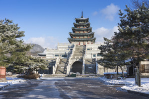 South Korea Seoul National Folk Museum winter iStock 467658339 web