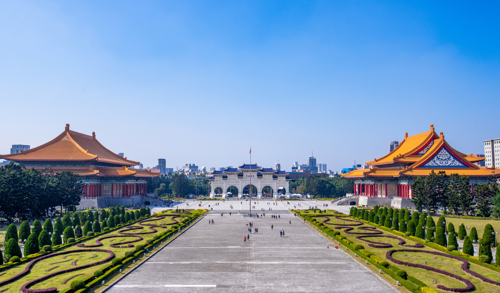 Chiang Kai-shek Memorial Hall, Main Gate