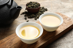 Taiwan Tie Guan Yin oolong tea AdobeStock 257507804 web